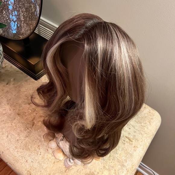 HUMAN HAIR TOPPER - Picture 6 of 8